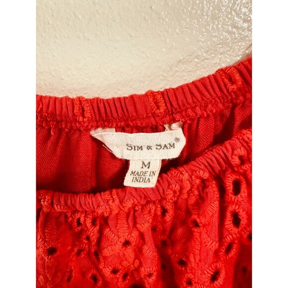Sim & Sam Women's Red Eyelet Lace Off The Shoulder Crop Top Size M - Picture 2 of 3